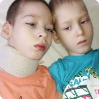 Вова, Тимур и мама идут гулять